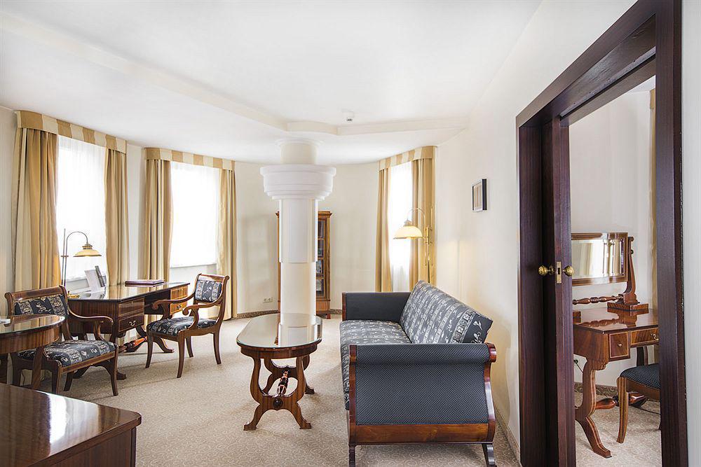 Hotel Qubus